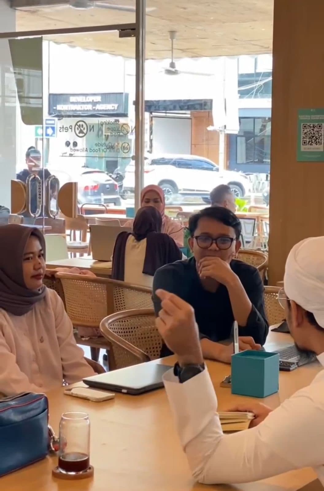 Pertemuan Strategis Tiga Maha Rewa Bersama Bank Mandiri SME Ratulangi